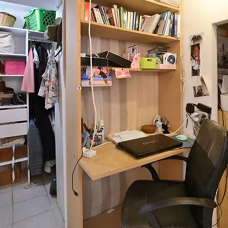 1 Bedroom Awesome In Apartamento *